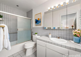 5601 Halepa Place,Honolulu,Hawaii,96821,3 Bedrooms Bedrooms,2 BathroomsBathrooms,Single family,Halepa,18318586