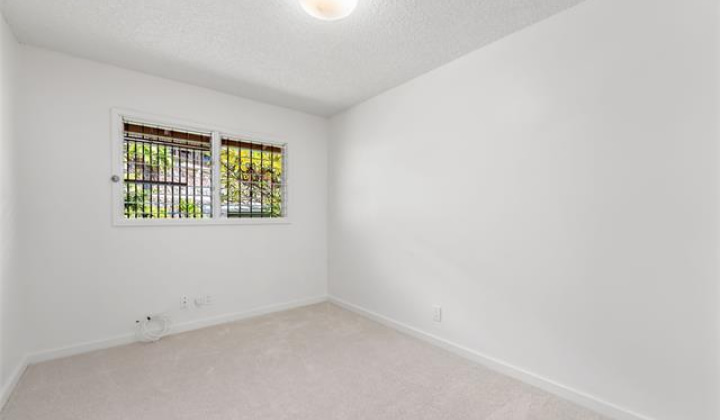 5601 Halepa Place,Honolulu,Hawaii,96821,3 Bedrooms Bedrooms,2 BathroomsBathrooms,Single family,Halepa,18318586