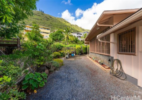 5601 Halepa Place,Honolulu,Hawaii,96821,3 Bedrooms Bedrooms,2 BathroomsBathrooms,Single family,Halepa,18318586