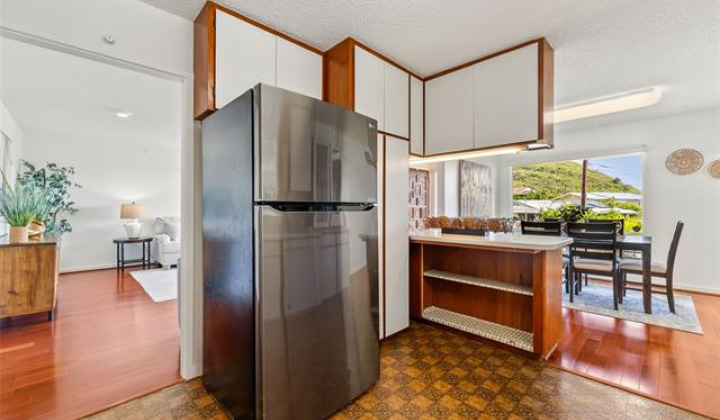 5601 Halepa Place,Honolulu,Hawaii,96821,3 Bedrooms Bedrooms,2 BathroomsBathrooms,Single family,Halepa,18318586