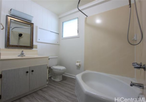 3426 Loulu Street,Honolulu,Hawaii,96822,5 ベッドルーム ベッドルーム,2 バスルームバスルーム,一戸建て,Loulu,18318759