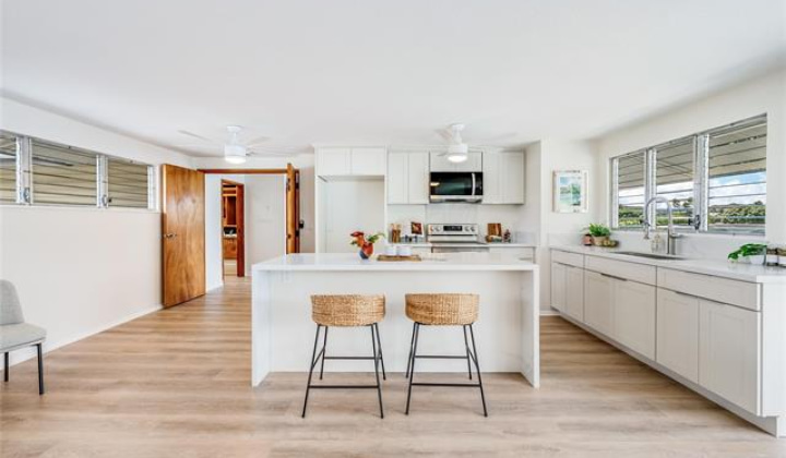902 Wanaao Road,Kailua,Hawaii,96734,5 ベッドルーム ベッドルーム,4 バスルームバスルーム,一戸建て,Wanaao,18771687