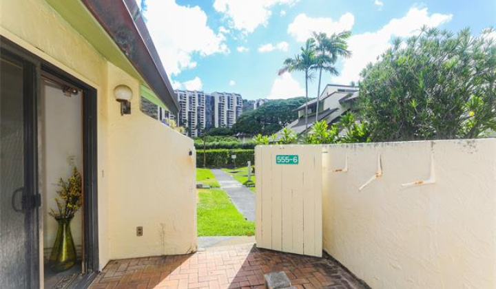 555- 6 Pepeekeo Street,Honolulu,Hawaii,96825,3 ベッドルーム ベッドルーム,2 バスルームバスルーム,コンド / タウンハウス,Pepeekeo,1,18319491