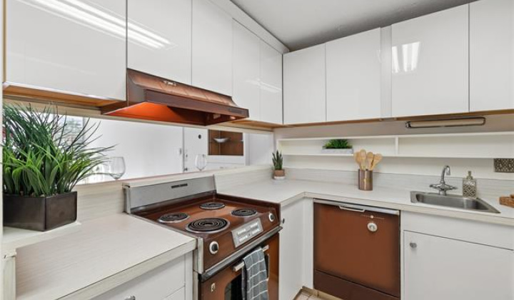 222 Liliuokalani Avenue,Honolulu,Hawaii,96815,2 ベッドルーム ベッドルーム,2 バスルームバスルーム,コンド / タウンハウス,Liliuokalani,4,18319790