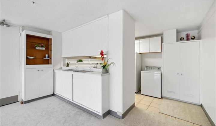 222 Liliuokalani Avenue,Honolulu,Hawaii,96815,2 ベッドルーム ベッドルーム,2 バスルームバスルーム,コンド / タウンハウス,Liliuokalani,4,18319790