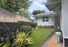 2208 Liliha Street,Honolulu,Hawaii,96817,4 ベッドルーム ベッドルーム,2 バスルームバスルーム,一戸建て,Liliha,19482534