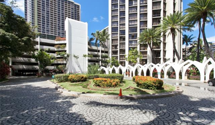 300 Wai Nani Way,Honolulu,Hawaii,96815,1 BathroomBathrooms,Condo/Townhouse,Wai Nani,7,18320369
