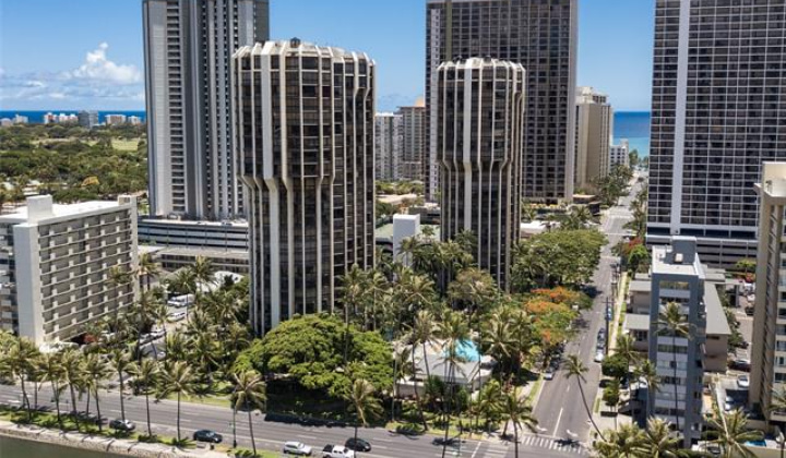 300 Wai Nani Way,Honolulu,Hawaii,96815,1 BathroomBathrooms,Condo/Townhouse,Wai Nani,7,18320369