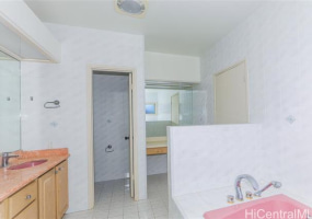 736 Ulili Street,Honolulu,Hawaii,96816,6 Bedrooms Bedrooms,6 BathroomsBathrooms,Single family,Ulili,18772894