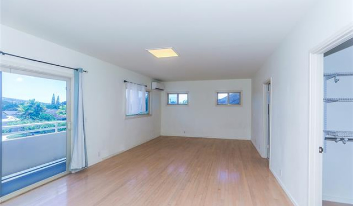 736 Ulili Street,Honolulu,Hawaii,96816,6 Bedrooms Bedrooms,6 BathroomsBathrooms,Single family,Ulili,18772894