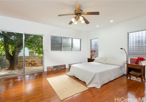 1559 Ala Napunani Street,Honolulu,Hawaii,96818,4 Bedrooms Bedrooms,2 BathroomsBathrooms,Single family,Ala Napunani,18321637