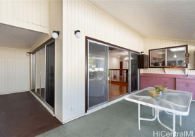 1559 Ala Napunani Street,Honolulu,Hawaii,96818,4 Bedrooms Bedrooms,2 BathroomsBathrooms,Single family,Ala Napunani,18321637