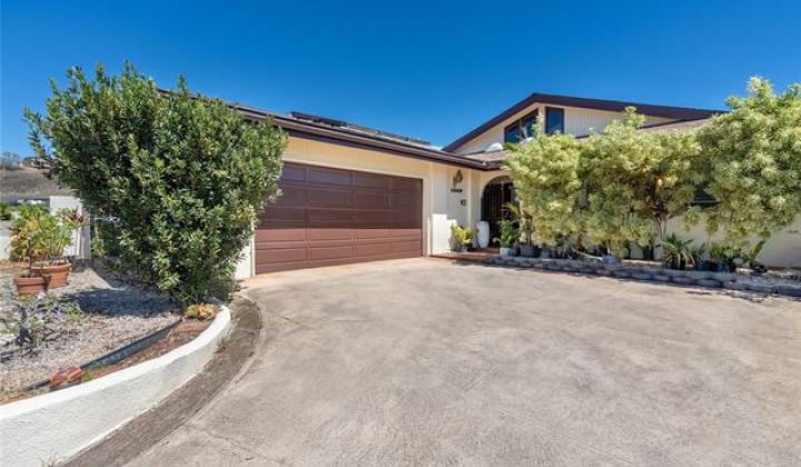 1559 Ala Napunani Street,Honolulu,Hawaii,96818,4 Bedrooms Bedrooms,2 BathroomsBathrooms,Single family,Ala Napunani,18321637