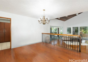 1559 Ala Napunani Street,Honolulu,Hawaii,96818,4 Bedrooms Bedrooms,2 BathroomsBathrooms,Single family,Ala Napunani,18321637