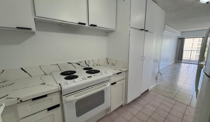303 Liliuokalani Avenue,Honolulu,Hawaii,96815,2 ベッドルーム ベッドルーム,1 バスルームバスルーム,コンド / タウンハウス,Liliuokalani,6,18774258