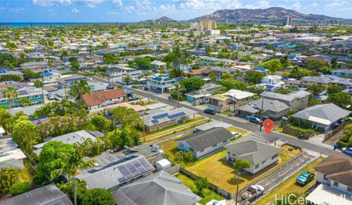 602 Halela Street,Kailua,Hawaii,96734,3 Bedrooms Bedrooms,1 BathroomBathrooms,Single family,Halela,18323040