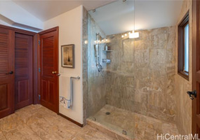 4240 Kaikoo Place,Honolulu,Hawaii,96816,5 ベッドルーム ベッドルーム,4 バスルームバスルーム,一戸建て,Kaikoo,18323294