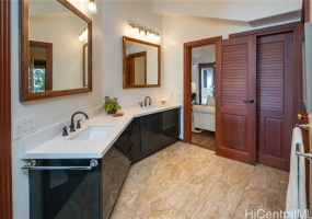 4240 Kaikoo Place,Honolulu,Hawaii,96816,5 ベッドルーム ベッドルーム,4 バスルームバスルーム,一戸建て,Kaikoo,18323294