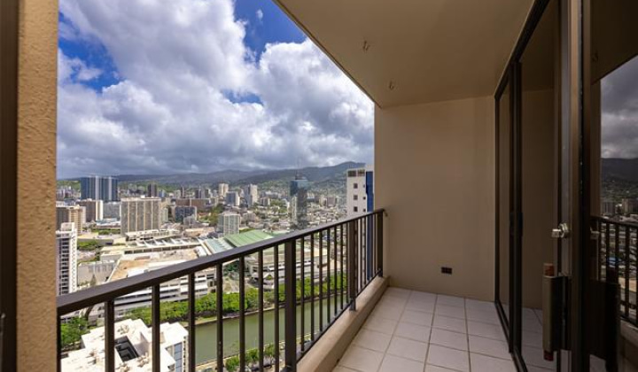 411 Hobron Lane,Honolulu,Hawaii,96815,1 ベッドルーム ベッドルーム,1 バスルームバスルーム,コンド / タウンハウス,Hobron,37,19485931