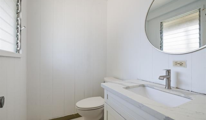 1033 16th Avenue,Honolulu,Hawaii,96816,4 Bedrooms Bedrooms,3 BathroomsBathrooms,Single family,16th,18324029