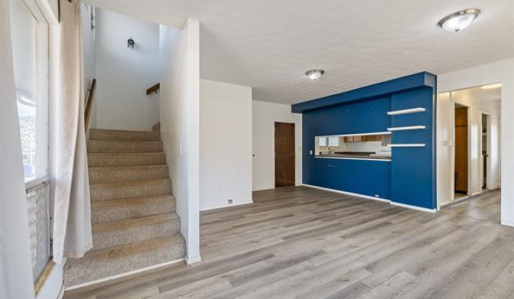 1033 16th Avenue,Honolulu,Hawaii,96816,4 Bedrooms Bedrooms,3 BathroomsBathrooms,Single family,16th,18324029