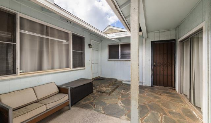 1033 16th Avenue,Honolulu,Hawaii,96816,4 Bedrooms Bedrooms,3 BathroomsBathrooms,Single family,16th,18324029