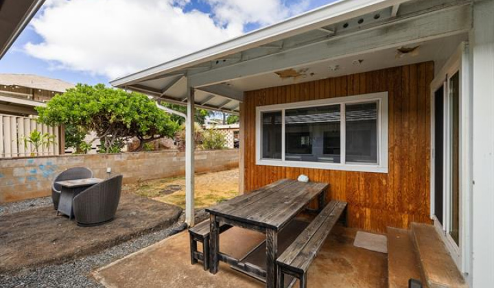 1033 16th Avenue,Honolulu,Hawaii,96816,4 Bedrooms Bedrooms,3 BathroomsBathrooms,Single family,16th,18324029