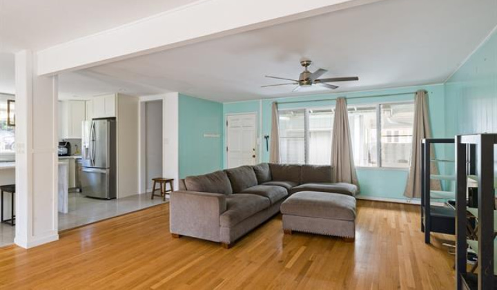 1033 16th Avenue,Honolulu,Hawaii,96816,4 Bedrooms Bedrooms,3 BathroomsBathrooms,Single family,16th,18324029