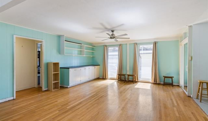 1033 16th Avenue,Honolulu,Hawaii,96816,4 Bedrooms Bedrooms,3 BathroomsBathrooms,Single family,16th,18324029