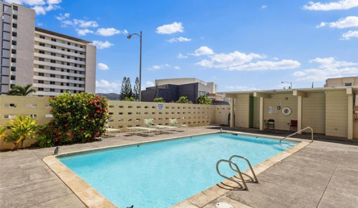 1015 Ala Napunani Street,Honolulu,Hawaii,96818,2 ベッドルーム ベッドルーム,2 バスルームバスルーム,コンド / タウンハウス,Ala Napunani,4,19486384