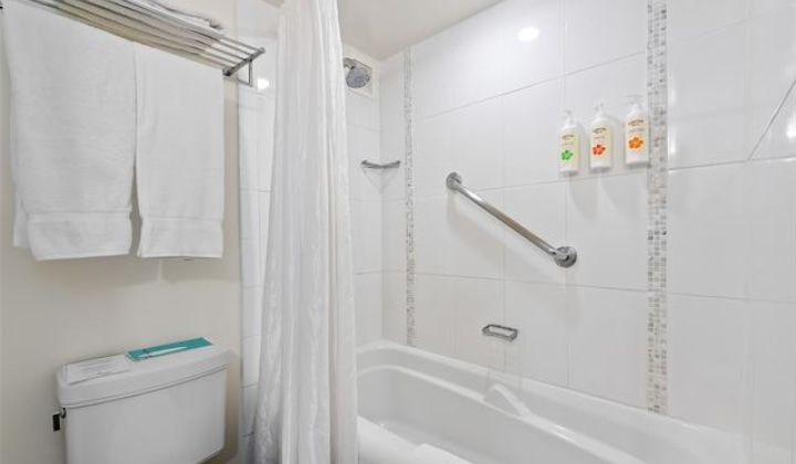 410 Atkinson Drive,Honolulu,Hawaii,96814,1 バスルームバスルーム,コンド / タウンハウス,Atkinson,13,19487218