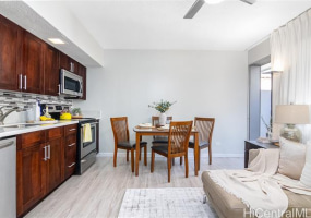 2281 Ala Wai Boulevard,Honolulu,Hawaii,96815,1 Bedroom Bedrooms,1 BathroomBathrooms,Condo/Townhouse,Ala Wai,3,18324940