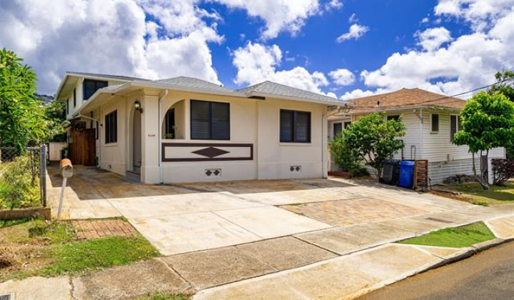 3666 Keanu Street,Honolulu,Hawaii,96816,8 ベッドルーム ベッドルーム,6 バスルームバスルーム,一戸建て,Keanu,18776137
