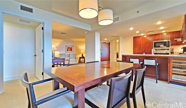 2240 Kuhio Avenue,Honolulu,Hawaii,96815,1 Bedroom Bedrooms,1 BathroomBathrooms,Condo/Townhouse,Kuhio,24,17894575