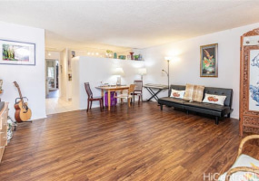 425 Ena Road,Honolulu,Hawaii,96815,2 Bedrooms Bedrooms,1 BathroomBathrooms,Condo/Townhouse,Ena,9,18325310