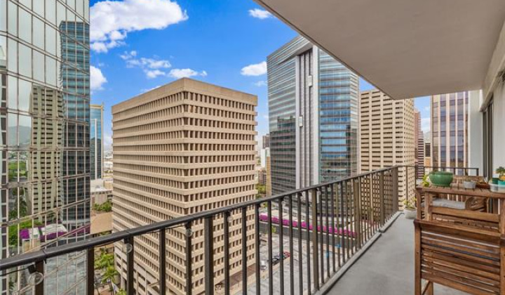 225 Queen Street,Honolulu,Hawaii,96813,2 ベッドルーム ベッドルーム,2 バスルームバスルーム,コンド / タウンハウス,Queen,22,19487513