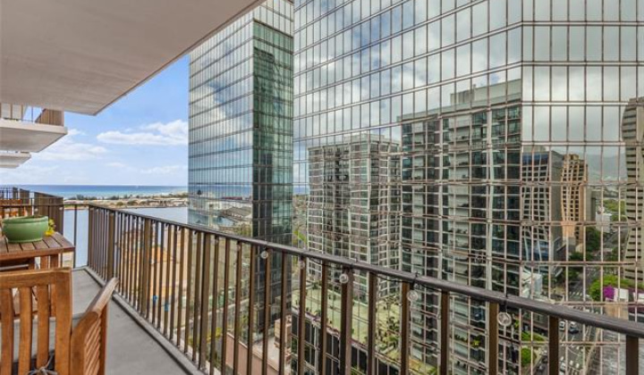 225 Queen Street,Honolulu,Hawaii,96813,2 ベッドルーム ベッドルーム,2 バスルームバスルーム,コンド / タウンハウス,Queen,22,19487513