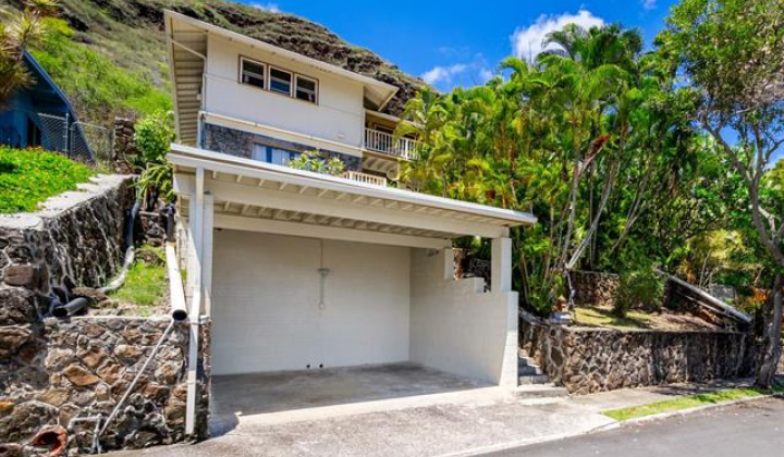 509 Lawelawe Street,Honolulu,Hawaii,96821,4 ベッドルーム ベッドルーム,2 バスルームバスルーム,一戸建て,Lawelawe,18777725