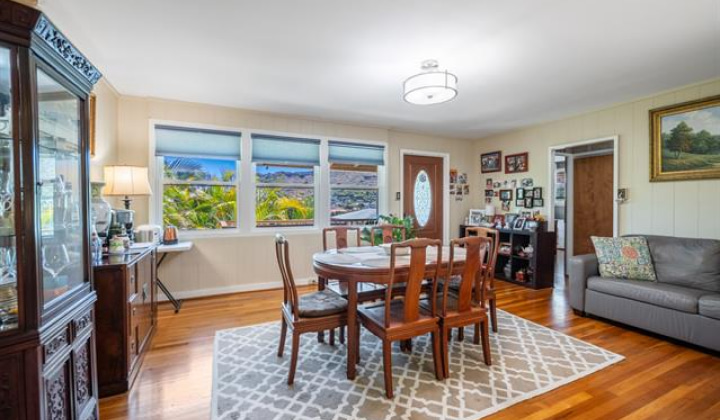509 Lawelawe Street,Honolulu,Hawaii,96821,4 ベッドルーム ベッドルーム,2 バスルームバスルーム,一戸建て,Lawelawe,18777725