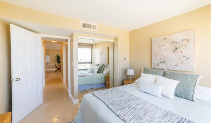 583 Kamoku Street,Honolulu,Hawaii,96826,3 Bedrooms Bedrooms,2 BathroomsBathrooms,Condo/Townhouse,Kamoku,37,18325743