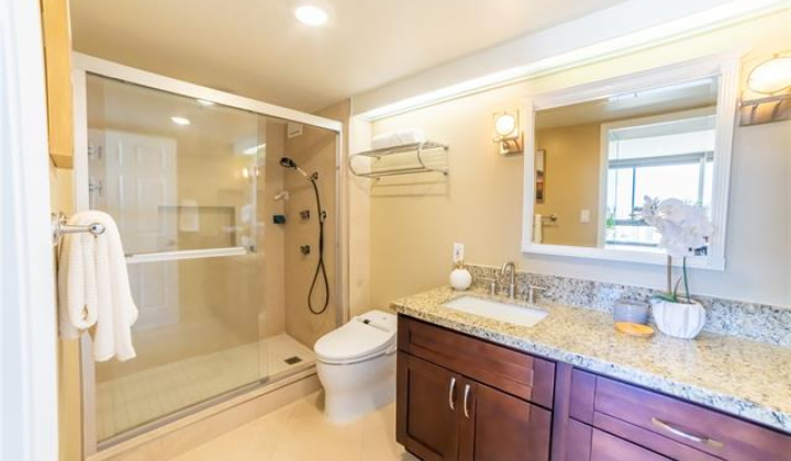 583 Kamoku Street,Honolulu,Hawaii,96826,3 Bedrooms Bedrooms,2 BathroomsBathrooms,Condo/Townhouse,Kamoku,37,18325743