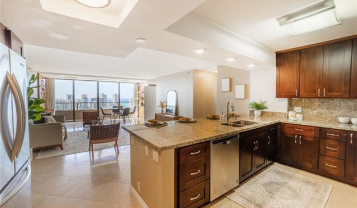 583 Kamoku Street,Honolulu,Hawaii,96826,3 Bedrooms Bedrooms,2 BathroomsBathrooms,Condo/Townhouse,Kamoku,37,18325743