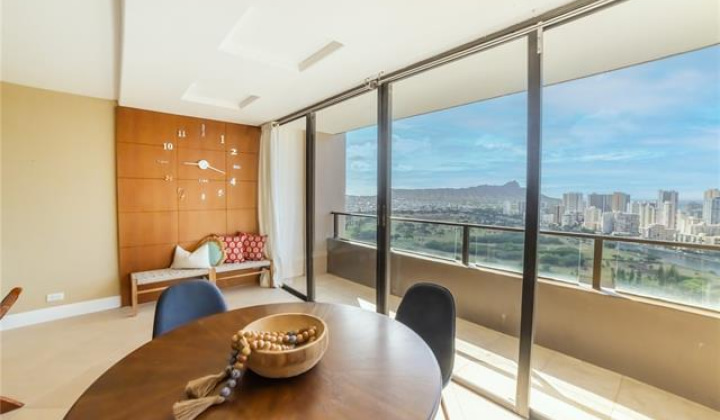 583 Kamoku Street,Honolulu,Hawaii,96826,3 Bedrooms Bedrooms,2 BathroomsBathrooms,Condo/Townhouse,Kamoku,37,18325743