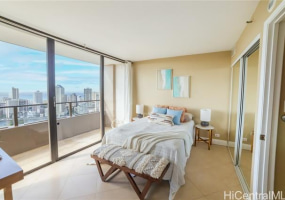 583 Kamoku Street,Honolulu,Hawaii,96826,3 Bedrooms Bedrooms,2 BathroomsBathrooms,Condo/Townhouse,Kamoku,37,18325743
