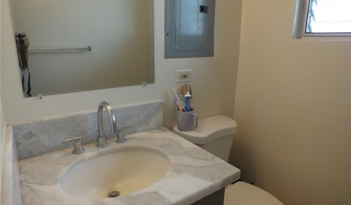 828 Puuhale Road,Honolulu,Hawaii,96819,2 Bedrooms Bedrooms,1 BathroomBathrooms,Condo/Townhouse,Puuhale,2,18325928