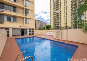909 Ala Nanala Street,Honolulu,Hawaii,96818,1 ベッドルーム ベッドルーム,1 バスルームバスルーム,コンド / タウンハウス,Ala Nanala,14,18778087