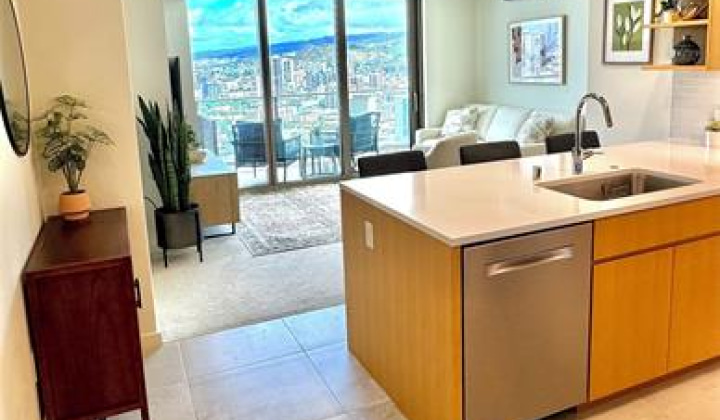 1388 Kapiolani Boulevard,Honolulu,Hawaii,96814,2 ベッドルーム ベッドルーム,2 バスルームバスルーム,コンド / タウンハウス,Kapiolani,34,18327223
