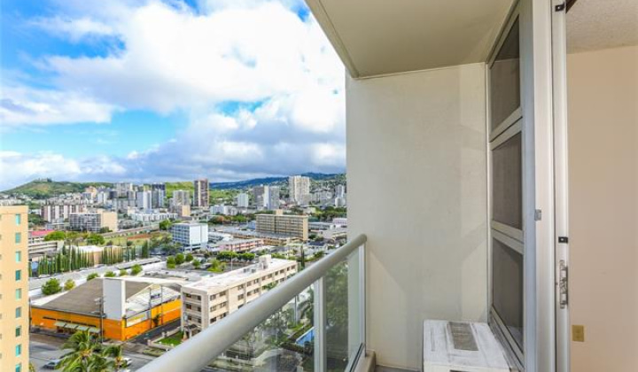 1315 Kalakaua Avenue,Honolulu,Hawaii,96826,1 ベッドルーム ベッドルーム,1 バスルームバスルーム,コンド / タウンハウス,Kalakaua,17,19489231
