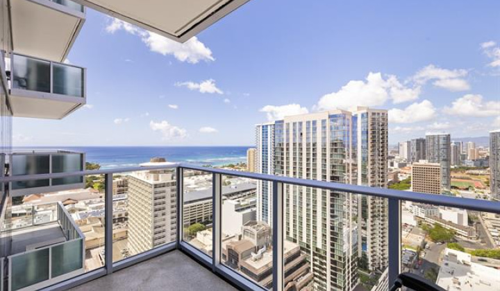 629 Keeaumoku Street,Honolulu,Hawaii,96814,2 ベッドルーム ベッドルーム,2 バスルームバスルーム,コンド / タウンハウス,Keeaumoku,35,18327717