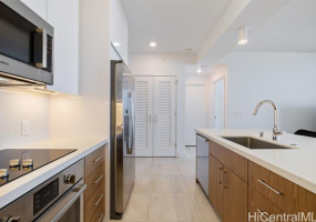 629 Keeaumoku Street,Honolulu,Hawaii,96814,2 ベッドルーム ベッドルーム,2 バスルームバスルーム,コンド / タウンハウス,Keeaumoku,35,18327717